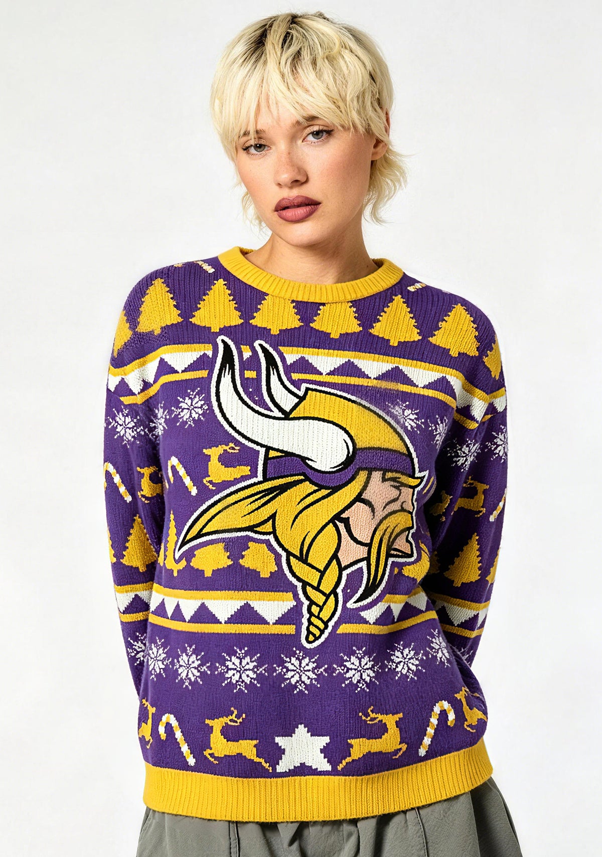 Minnesota Vikings Ugly Christmas Football Fan Sweatshirt Main image