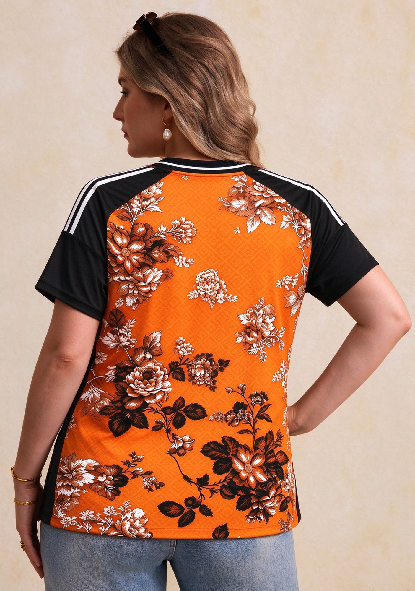 Women's Cincinnati Bengals Floral V-Neck T Shirt Secondary image