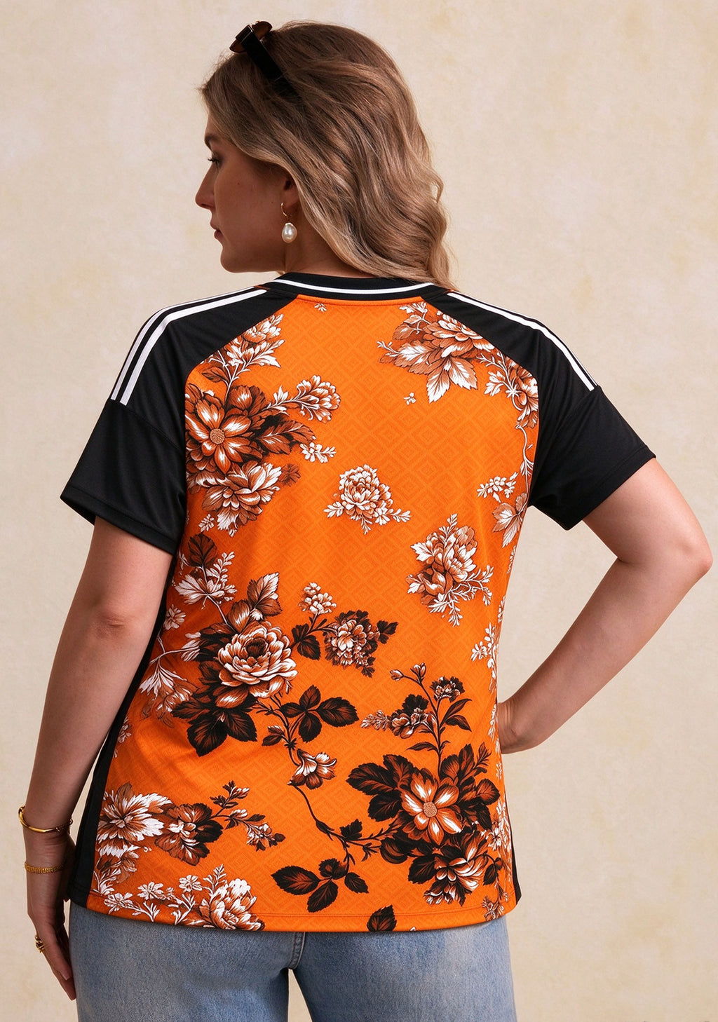 Women's Cincinnati Bengals Floral V-Neck T Shirt