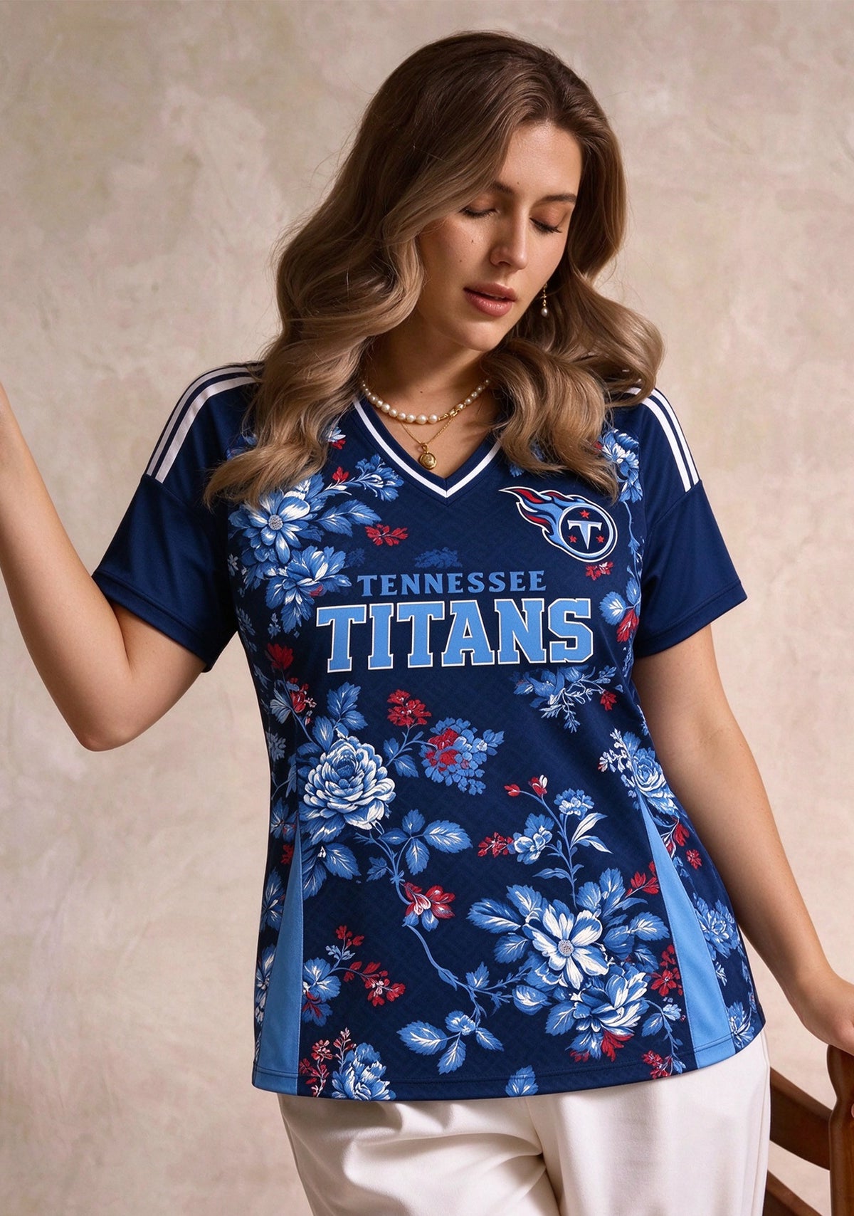 Women's Tennessee Titans Floral V-Neck T Shirt Main image