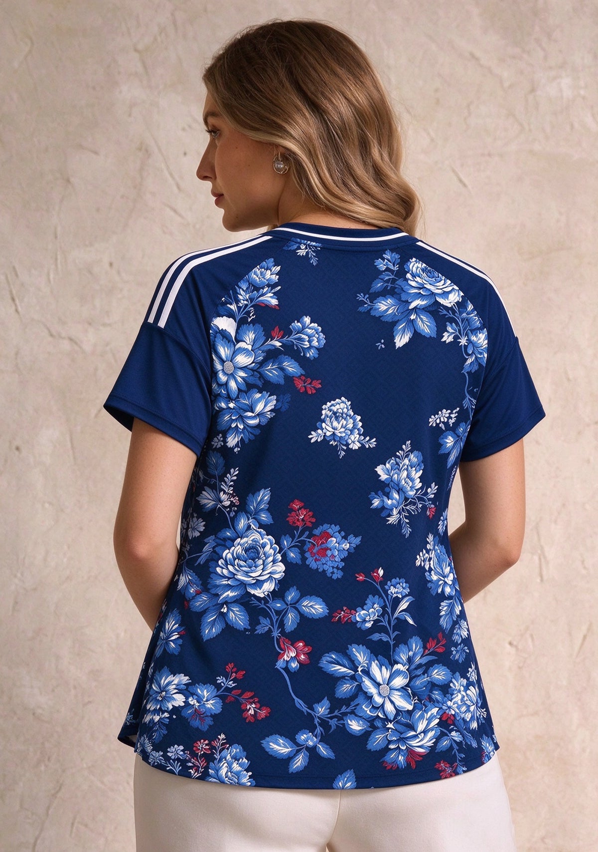 Women's Tennessee Titans Floral V-Neck T Shirt