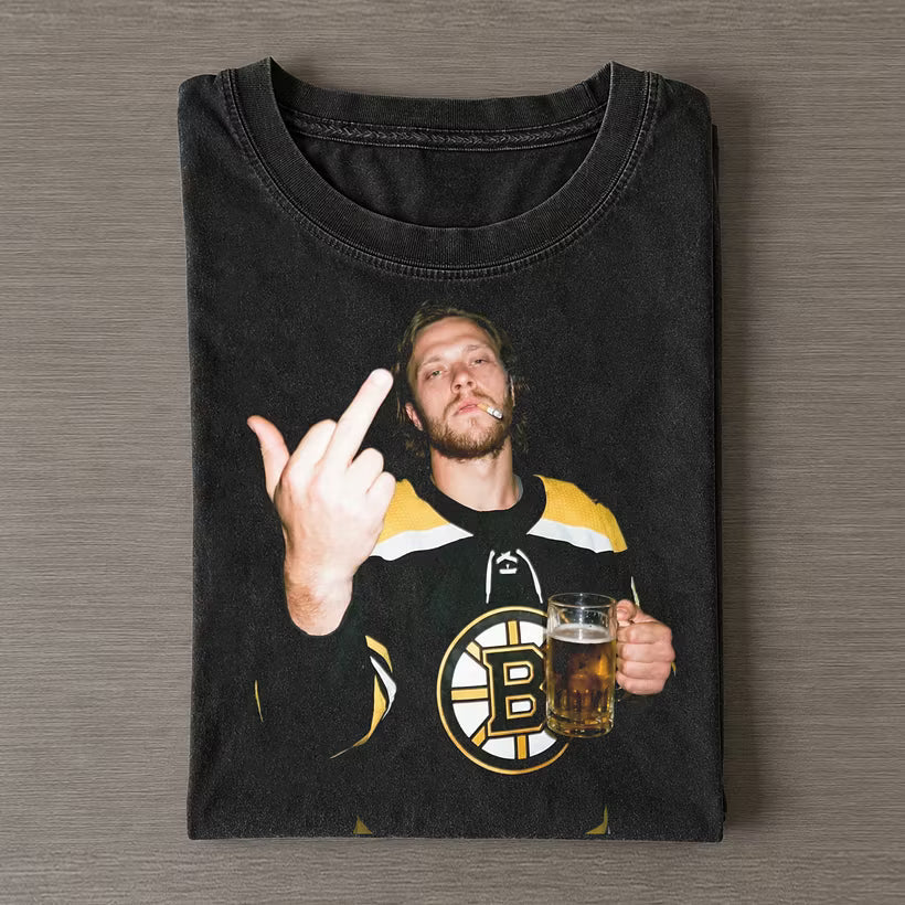 DP88 Bruins Hockey TEE