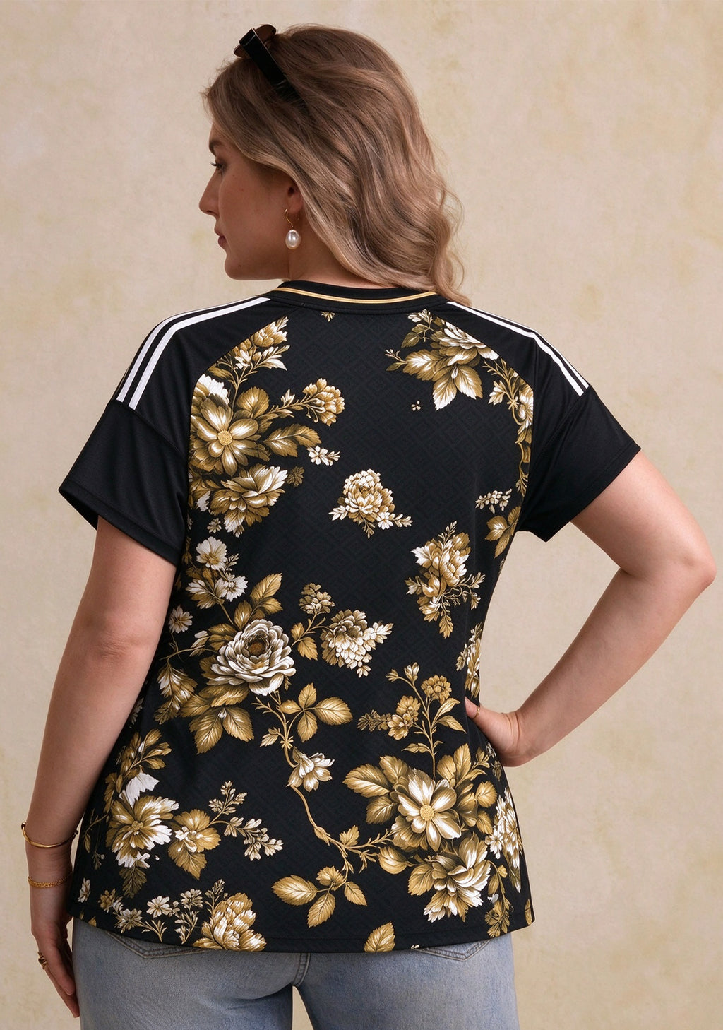Women's New Orleans Saints Floral V-Neck T-Shirt