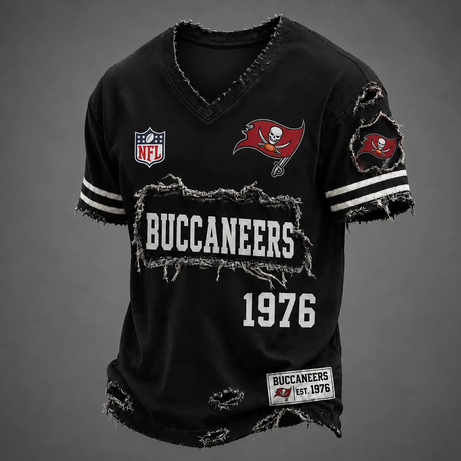 TB x NFL LUXURY V-Neck T-Shirt 3005 DatND DVT Secondary image