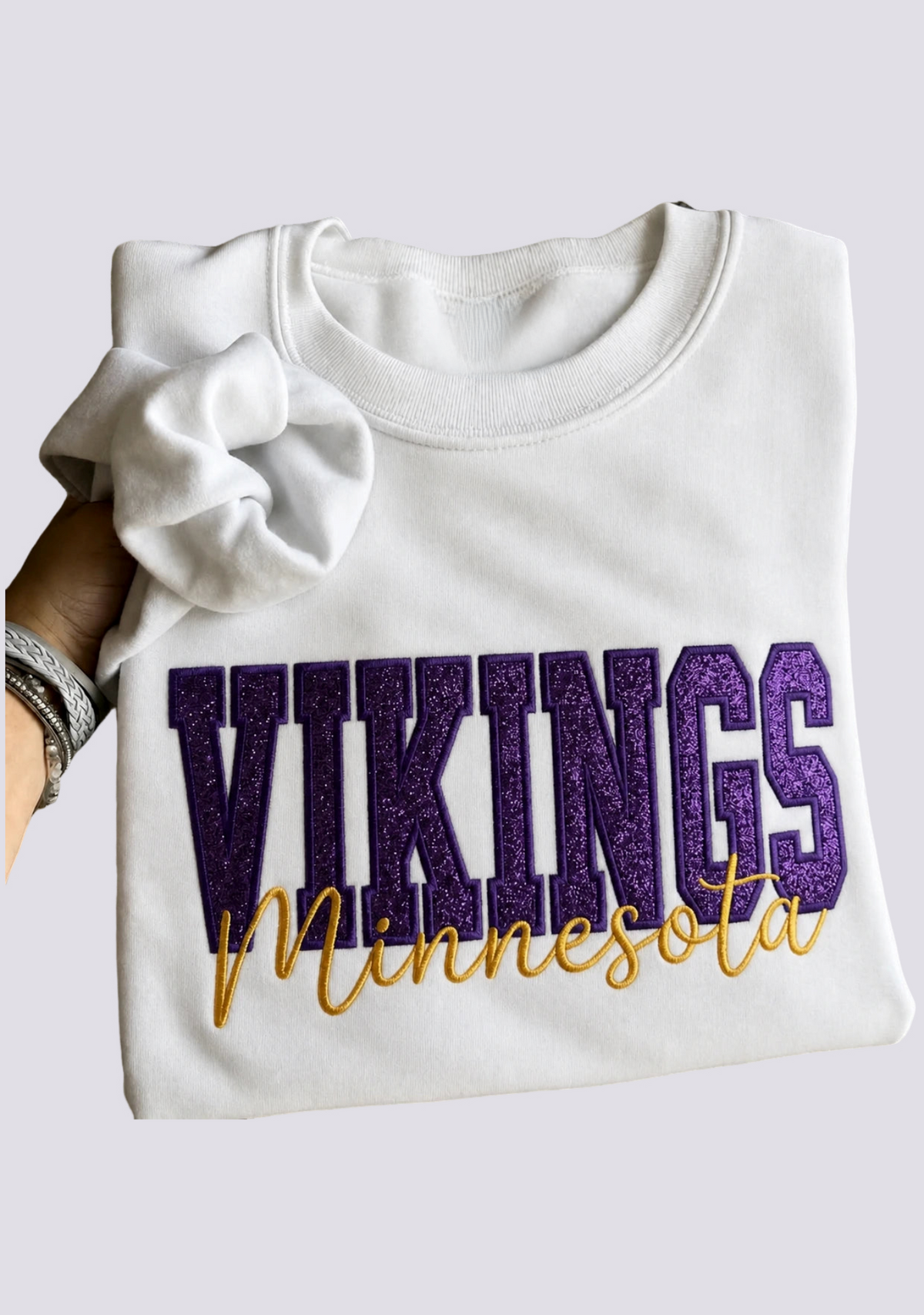 Women's Minnesota Vikings Embroidered Crewneck Sweatshirt Main image