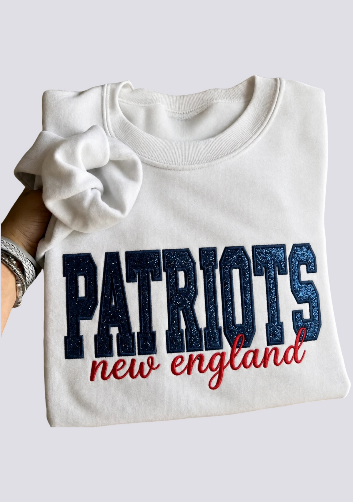 Women's New England Patriots Embroidered Crewneck Sweatshirt Main image