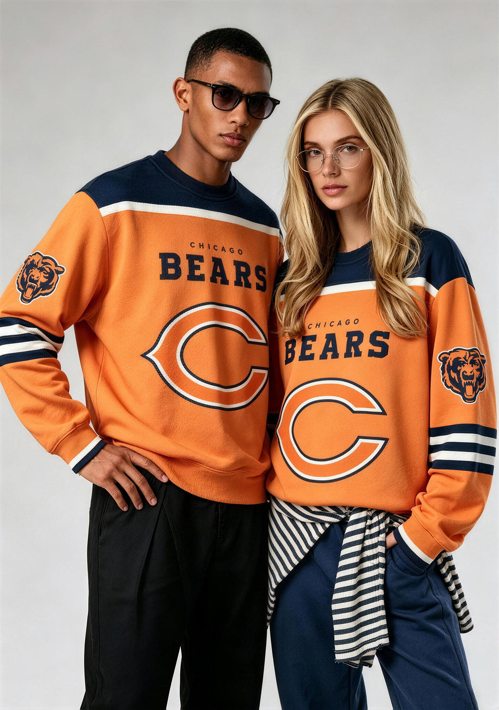 Chicago Bears Ripped Graphic Crewneck Sweatshirt