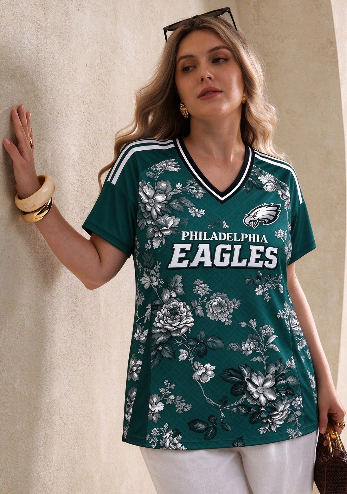 Women's Philadelphia Eagles Floral V-Neck T Shirt Main image