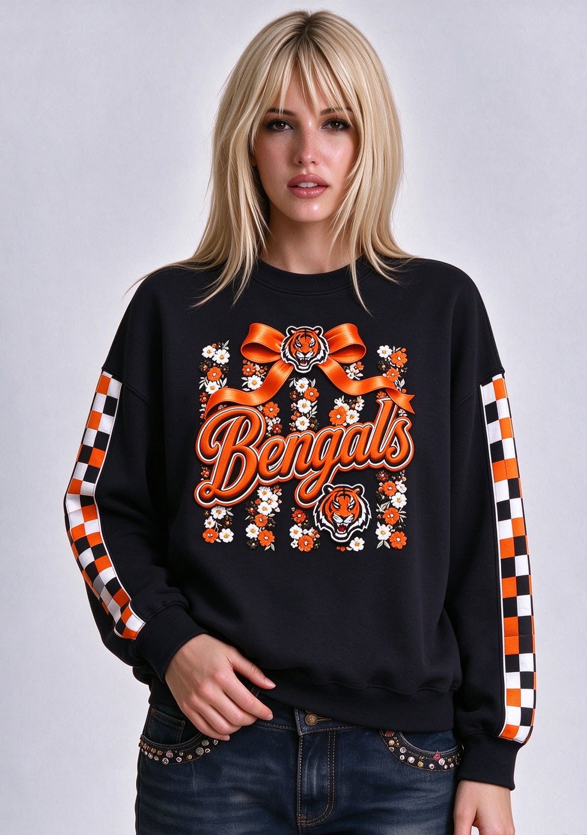Women's Cincinnati Bengals Floral Bow Crewneck Sweatshirt