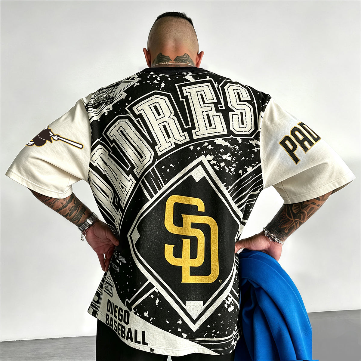 San Diego Padres Distressed Game Day Graphic T-Shirt