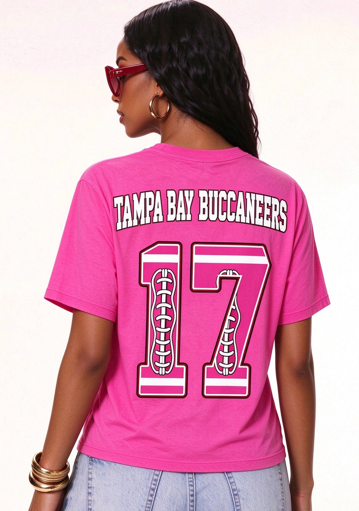 Tampa Bay Buccaneers Pink Out Tackle Breast Cancer Awareness V-Neck T-Shirt