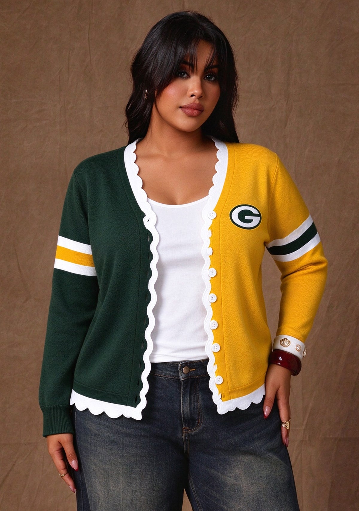 Women's Green Bay Packers Color Block Scalloped Trim V-Neck Button Cardigan Main image
