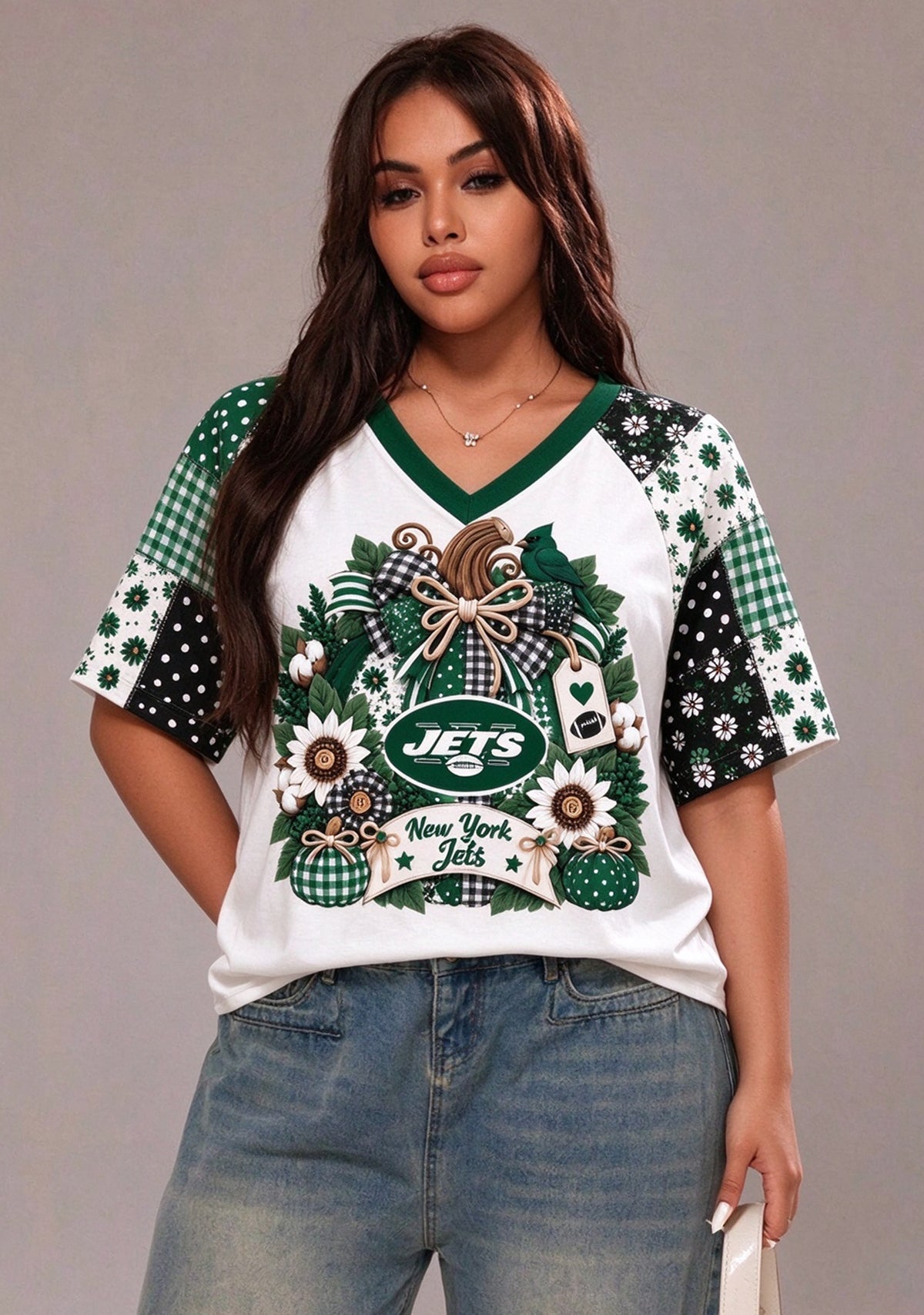 Women's New York Jets Patchwork Sleeve V-Neck Raglan T-Shirt Main image