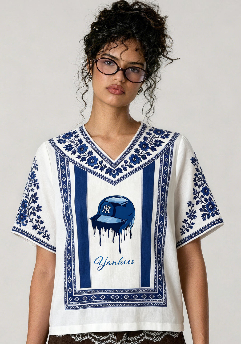 New York Yankees Drip‑Style Graphic V-Neck Blouse