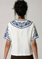 New York Yankees Drip‑Style Graphic V-Neck Blouse