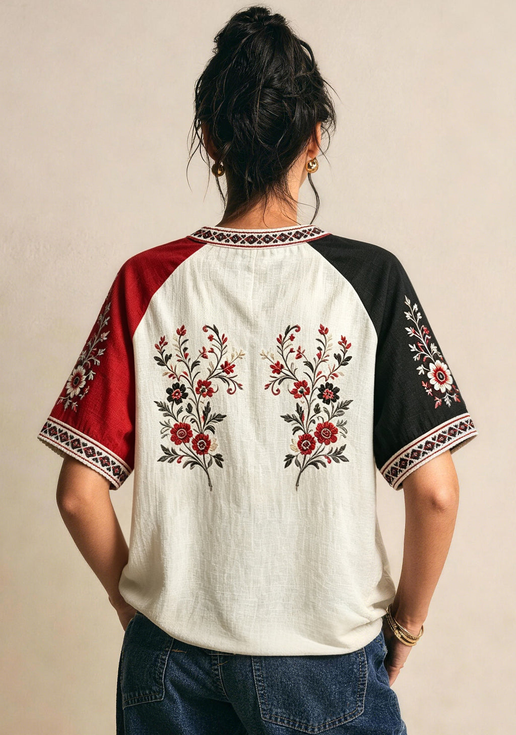 Boho Floral Tampa Bay Buccaneers Heart Pirate V-Neck T Shirt