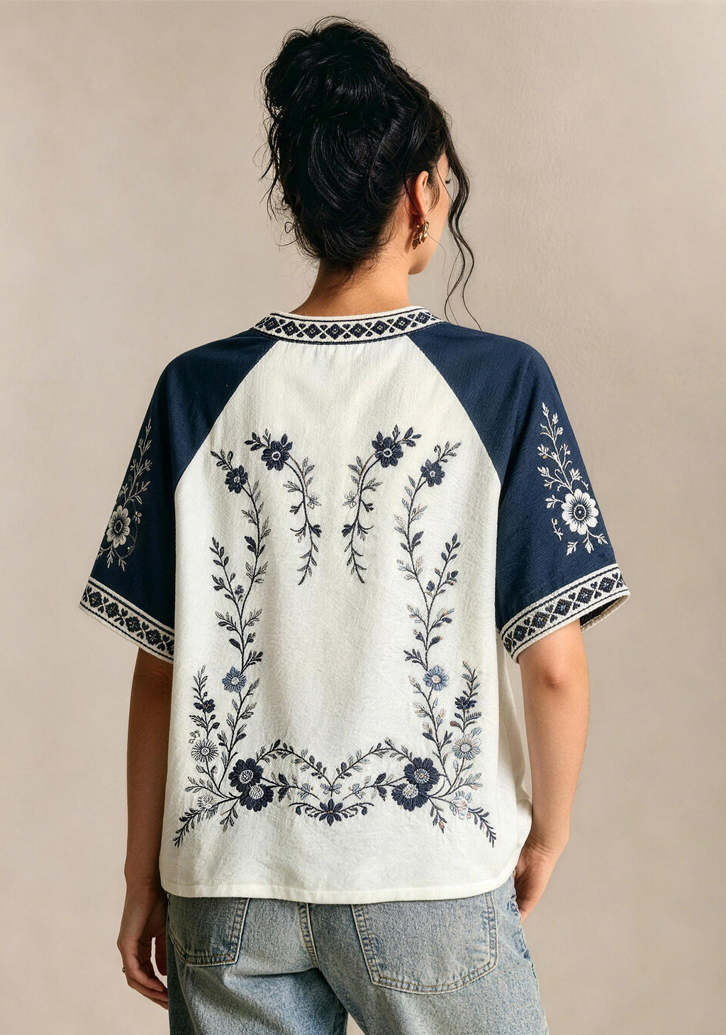 Retro Floral Heart New York Yankees Raglan V-Neck T-Shirt
