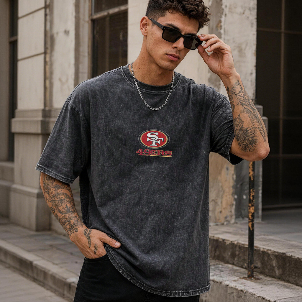 San Francisco 49ers Helmet Graphic Washed Tee